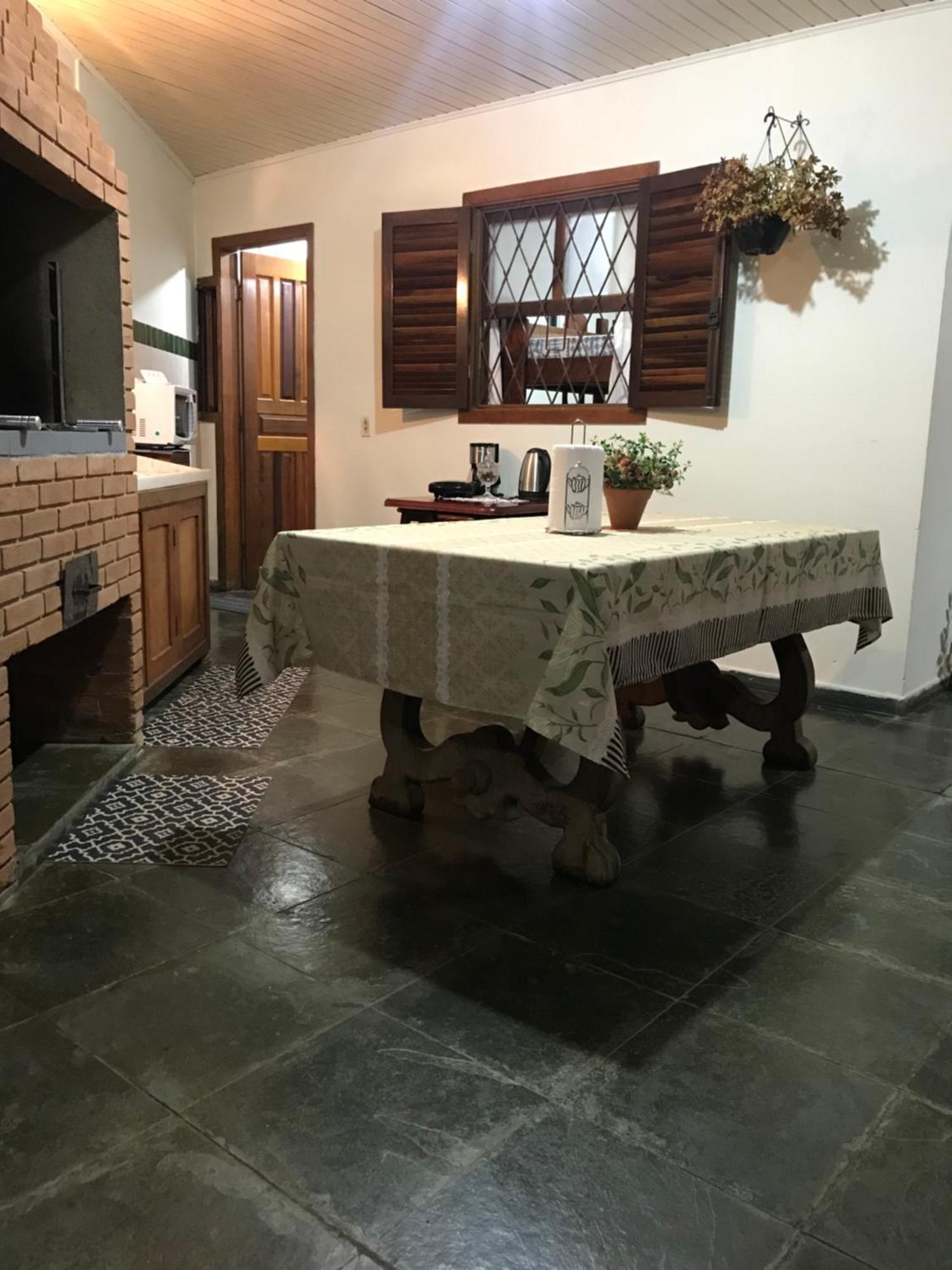 Quarto em Acomodações Particulares Aconchego Serpa Campos do Jordão